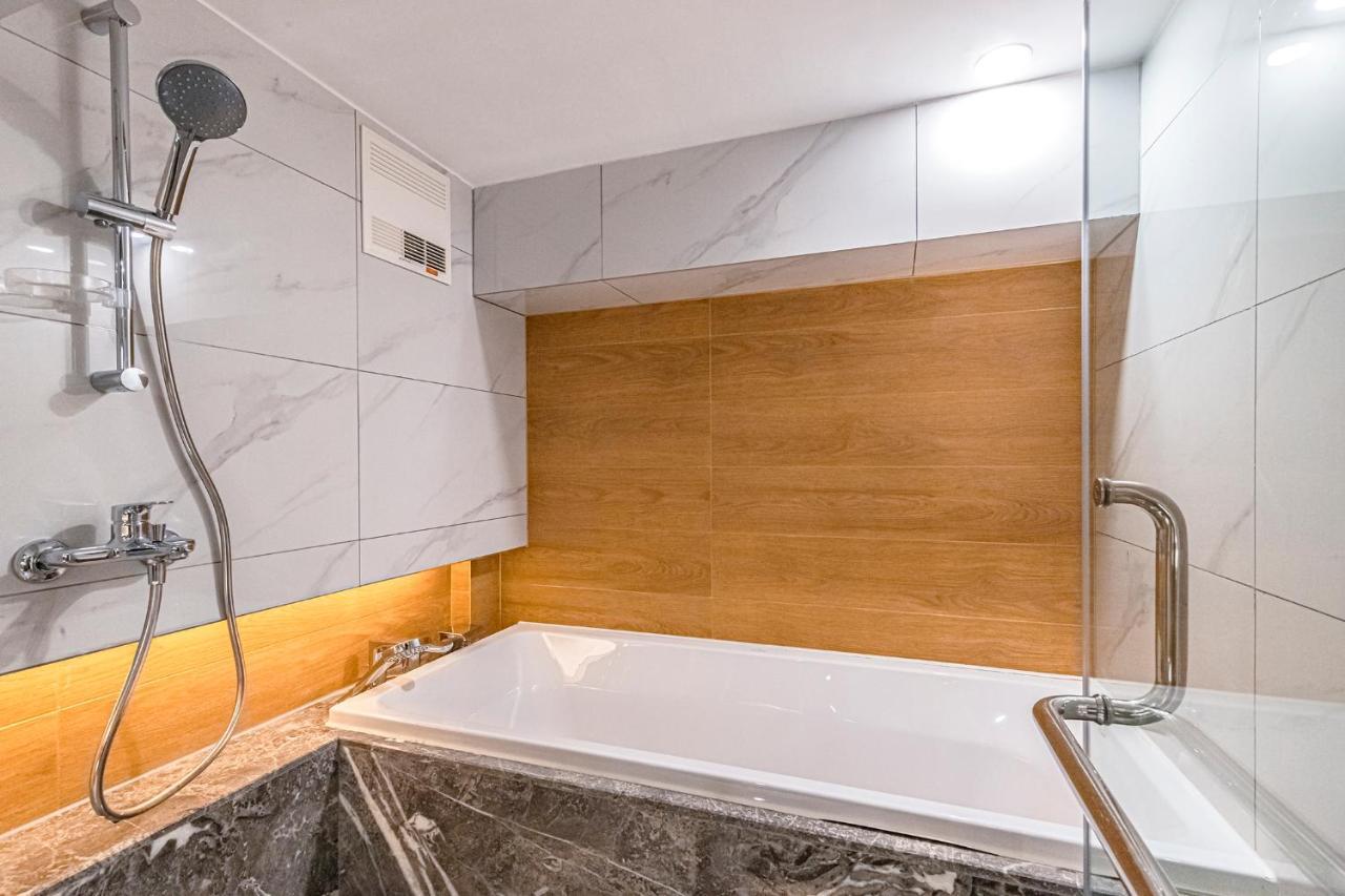 Kunming Dianchi Mideel International Apartment - South Asian Style Fuhai Metro エクステリア 写真