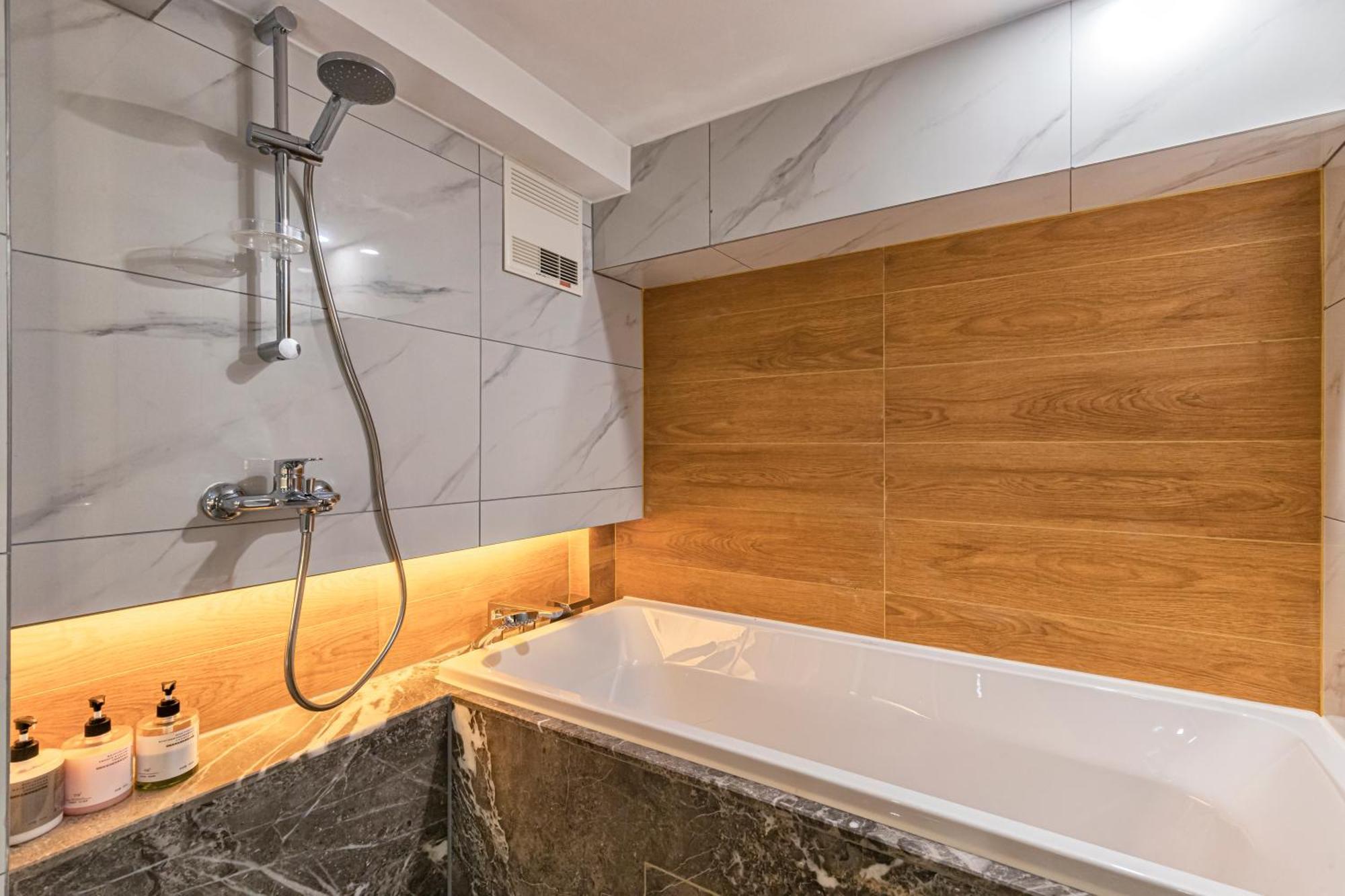 Kunming Dianchi Mideel International Apartment - South Asian Style Fuhai Metro エクステリア 写真