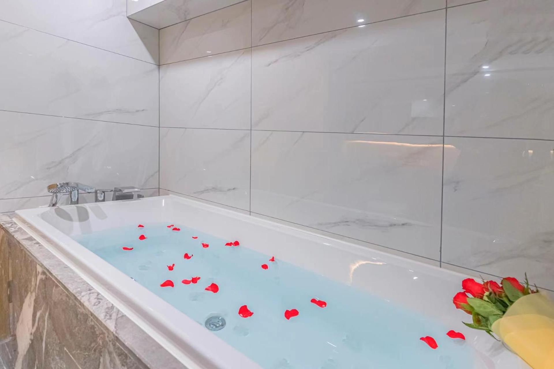 Kunming Dianchi Mideel International Apartment - South Asian Style Fuhai Metro エクステリア 写真